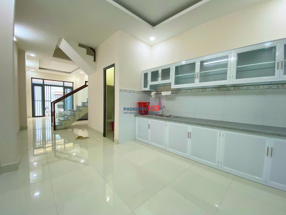 Phòng mới, giá rẻ, sẵn nội thất. Khu Nguyễn Kiệm, Ng Văn Công