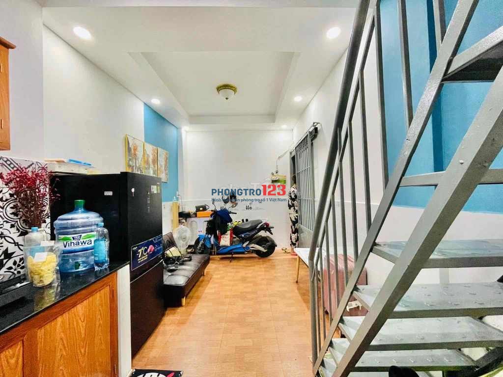Pass lại nhà nguyên căn 3 sàn ở Bình Thạnh, gần Bến xe miền Đông cũ