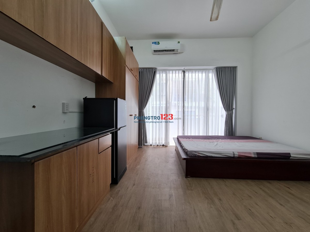 Phòng full nội thất trung tâm quận 1