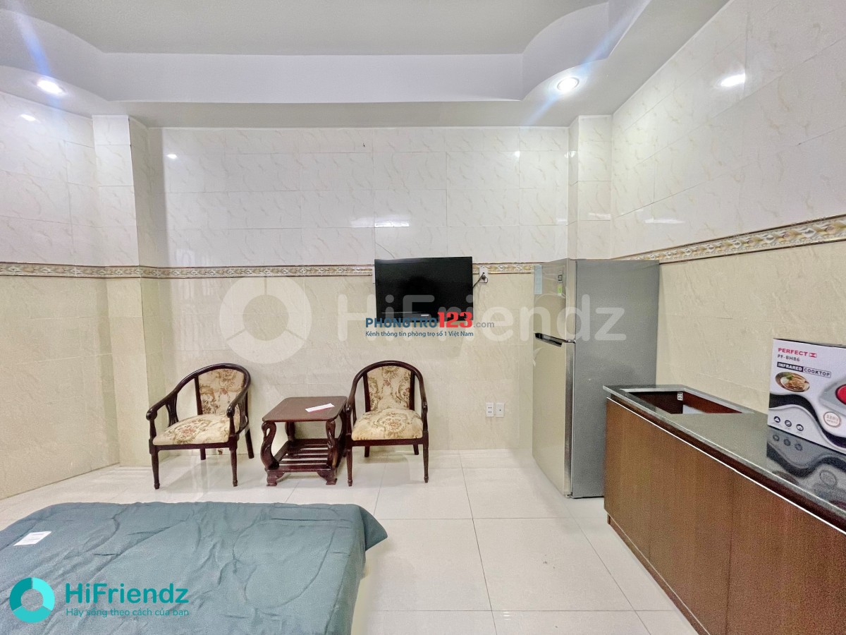 Khai Trương Thêm 1 Tòa Nhà Mới Sân Bay, Không Giới Hạn Người Và Xe