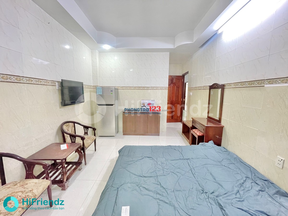 Khai Trương Thêm 1 Tòa Nhà Mới Sân Bay, Không Giới Hạn Người Và Xe