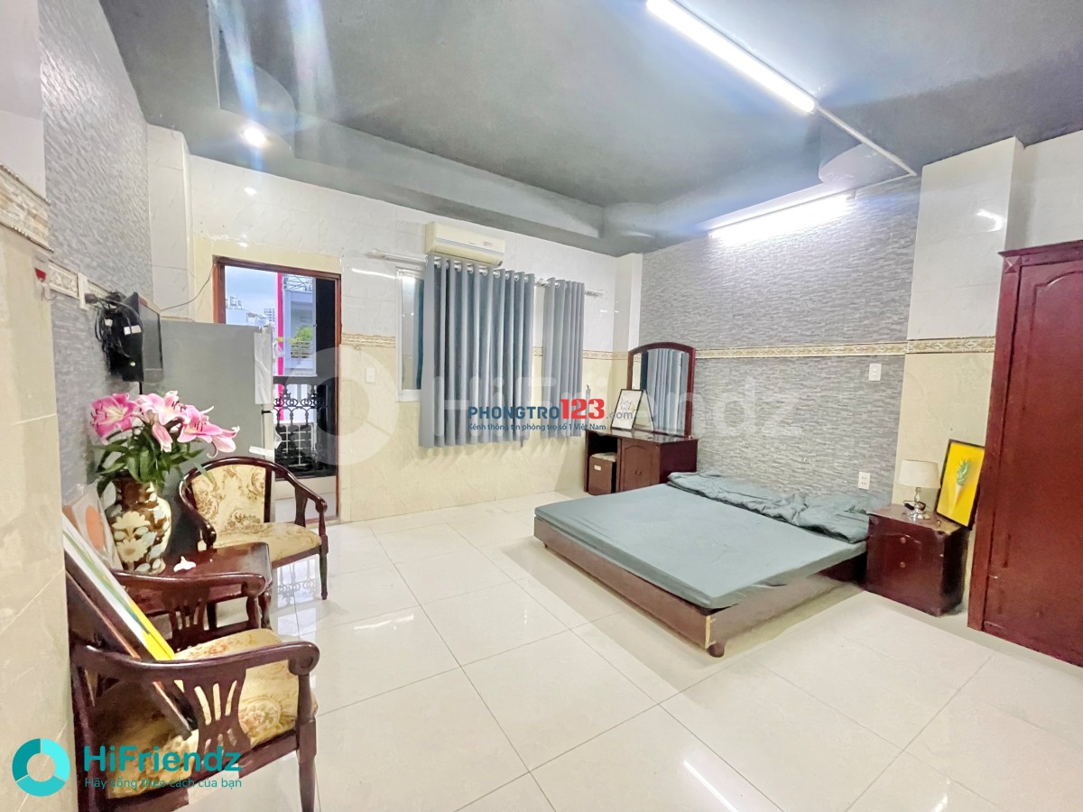 Khai Trương Thêm 1 Tòa Nhà Mới Sân Bay, Không Giới Hạn Người Và Xe