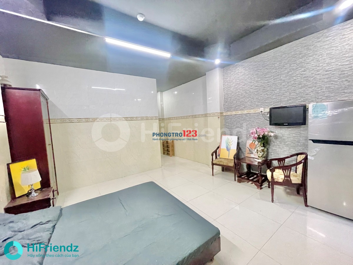 Khai Trương Thêm 1 Tòa Nhà Mới Sân Bay, Không Giới Hạn Người Và Xe