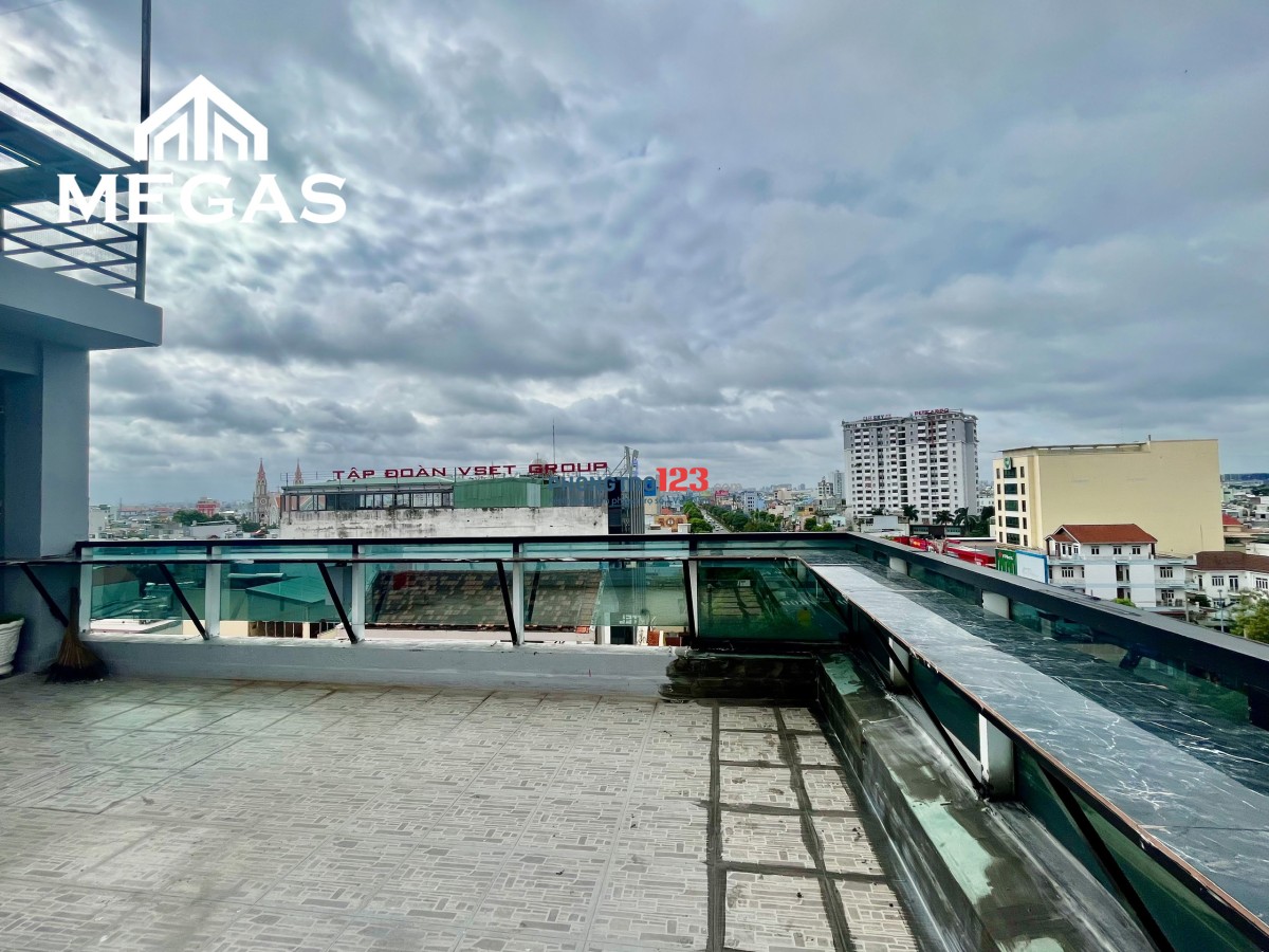 Cho thuê mặt bằng văn phòng và mặt bằng rooftop sân thượng chung 1 tòa nhà mặt tiền Trường Chinh - Tham Lương