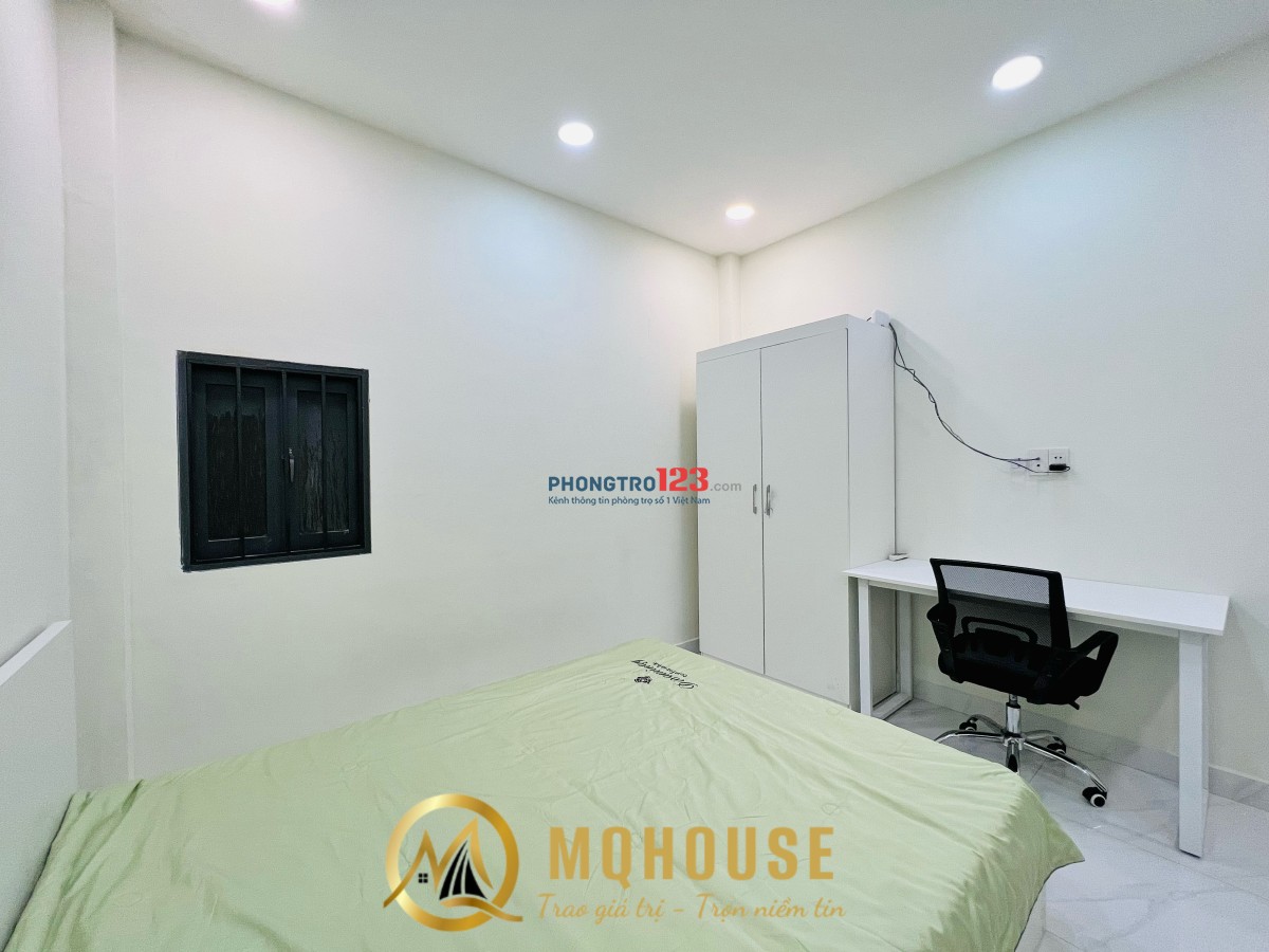 Cho thuê phòng gần chợ Bến Thành, Phố đi bộ Nguyễn Huệ_Bitexco Quận 1_Ban công_Máy giặt riêng