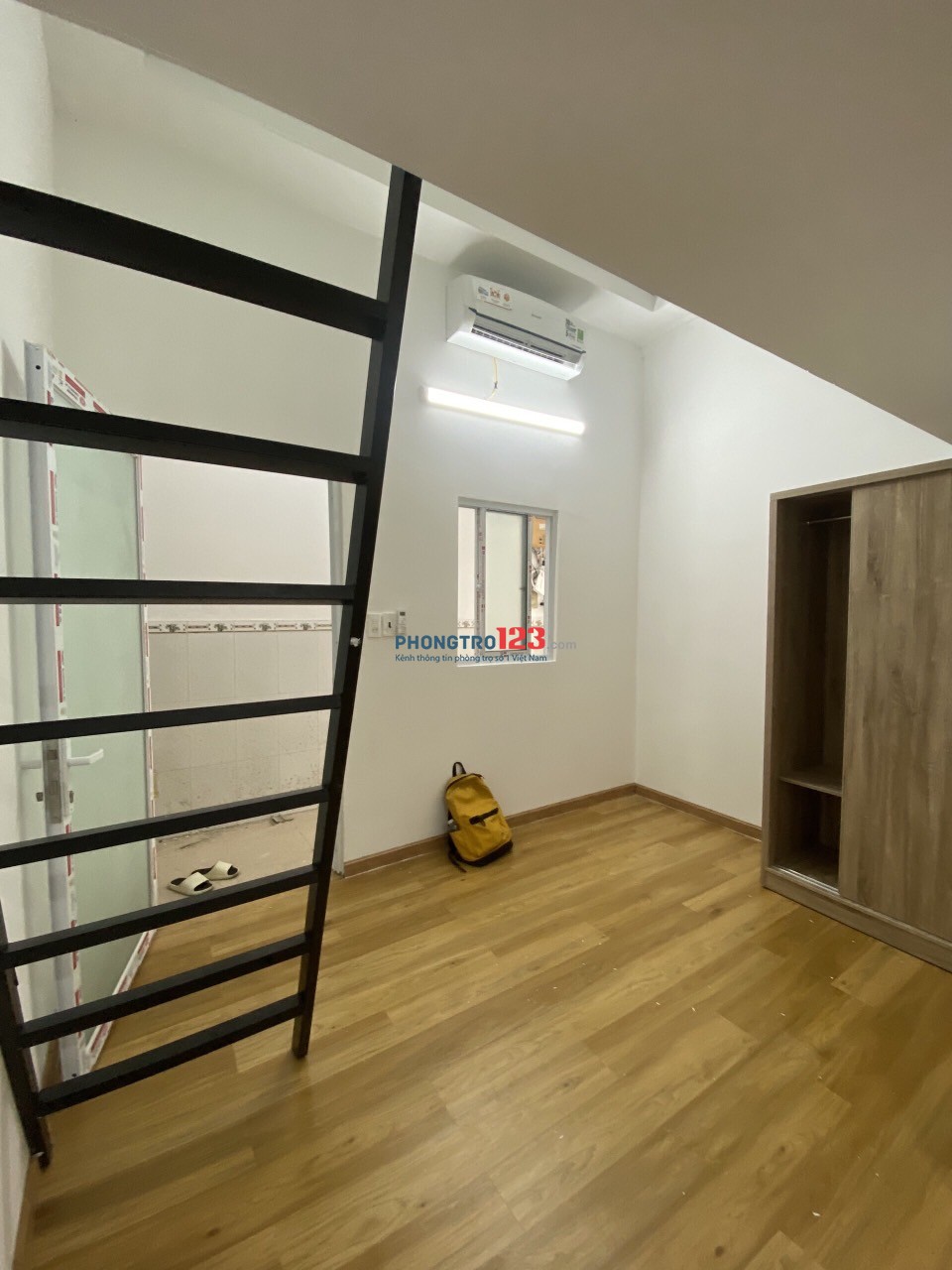 Cho thuê phòng trọ- duplex-ngay hutech, ngoại thương, GTVT.. 30m2
