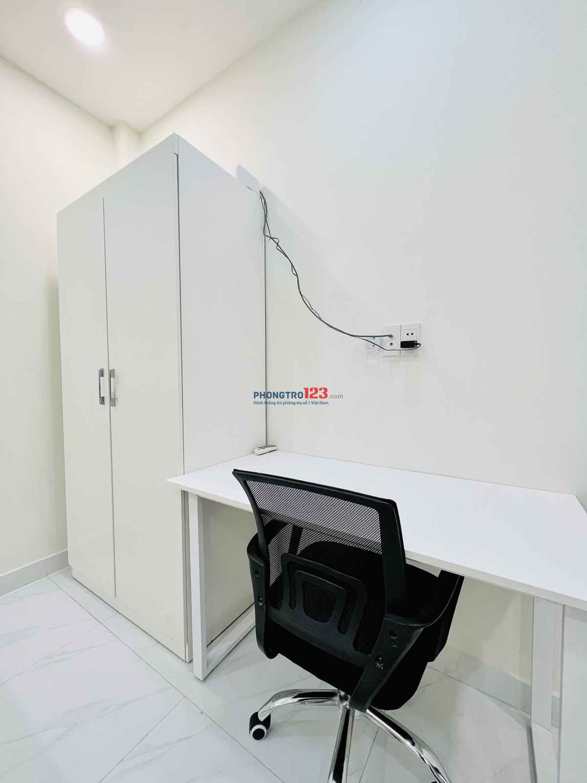 Cho thuê phòng gần chợ Bến Thành, Phố đi bộ Nguyễn Huệ_Bitexco Quận 1_Ban công_Máy giặt riêng