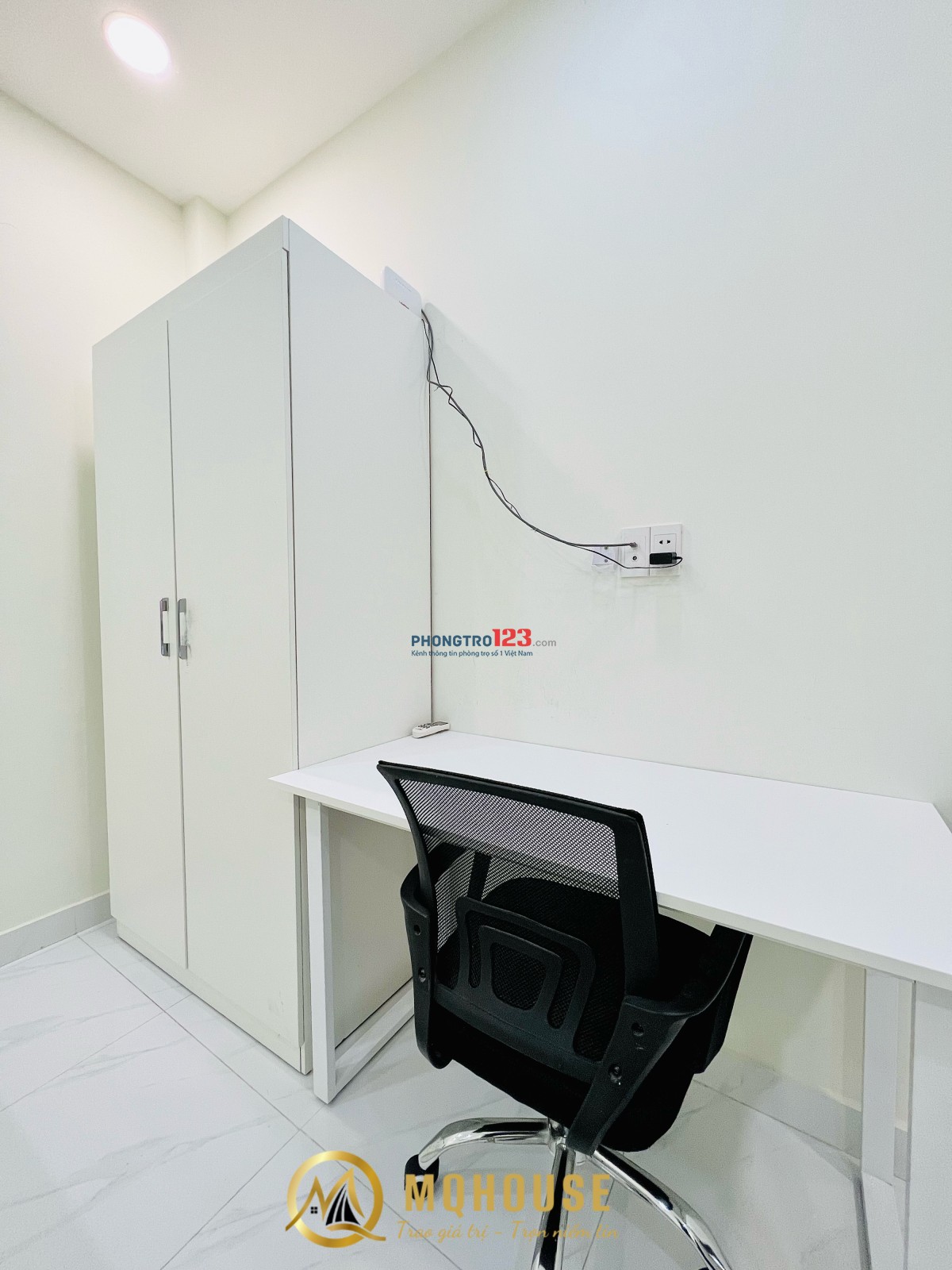 Cho thuê phòng gần chợ Bến Thành, Phố đi bộ Nguyễn Huệ_Bitexco Quận 1_Ban công_Máy giặt riêng