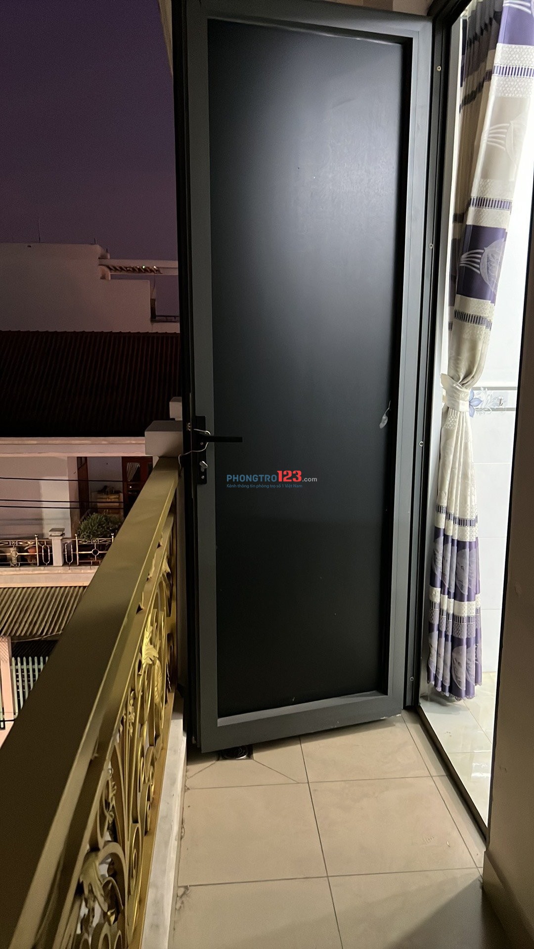 Cho thuê phòng ban công full nội thất tiện nghi 132 Mã Lò, giá từ 3tr5