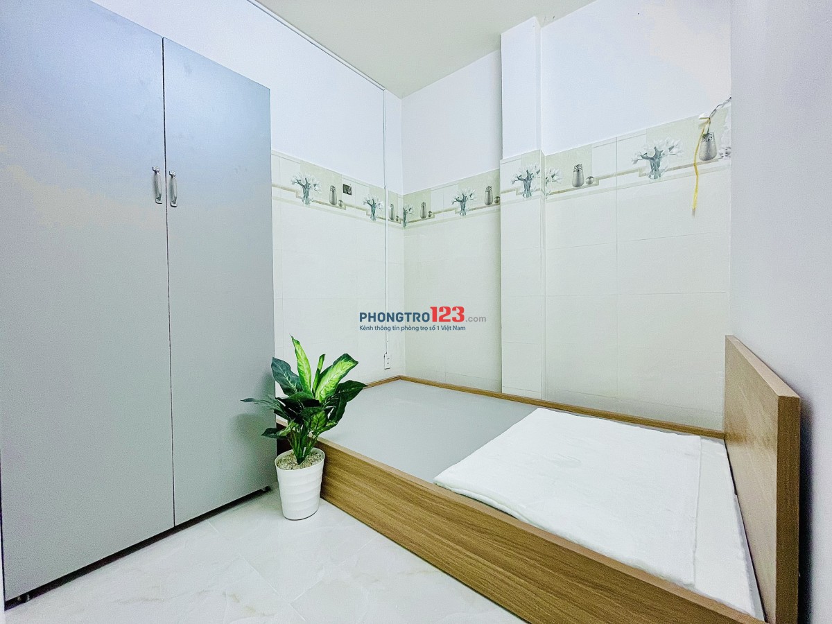 Căn Hộ Cực Rộng 2pn, 1pk, 6tr6 Mặt Tiền Đường Ngô Bệ, P13, Tân Bình