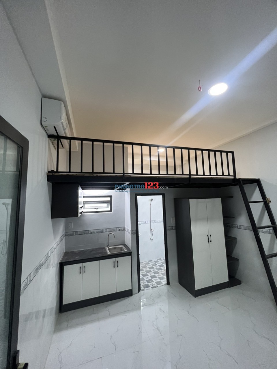 Duplex mới ngay Văn Hiến nội thất cơ bản hiện đại, an ninh