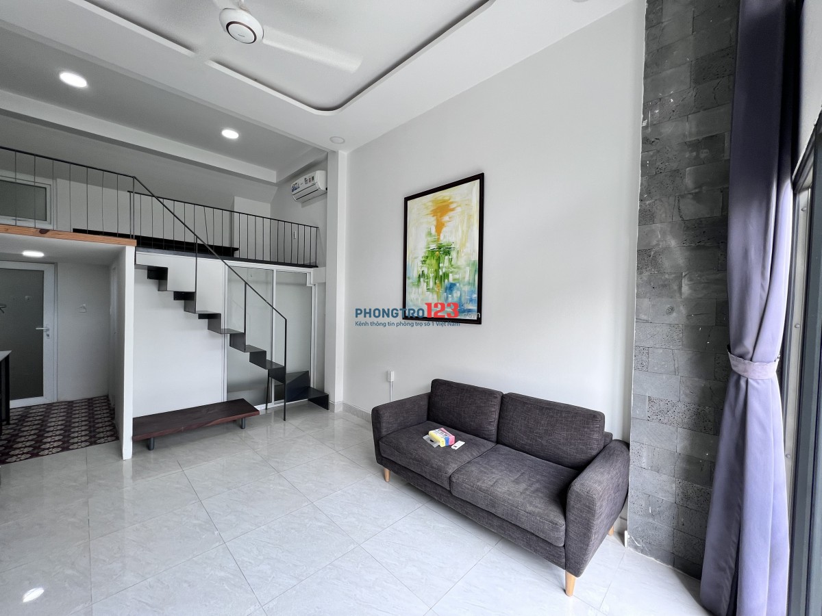 Cho thuê căn hộ duplex giá sinh viên ở ngay Nơ Trang Long, quận Bình Thạnh.