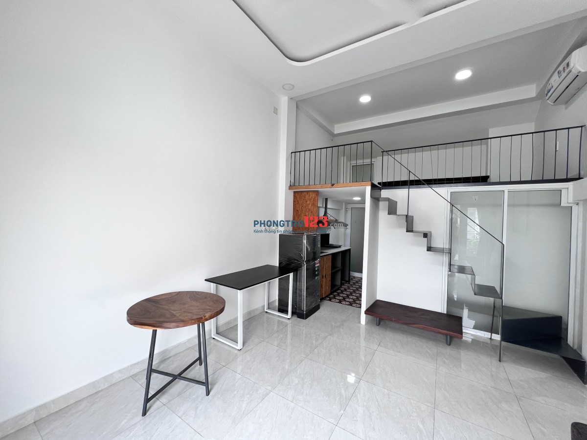 Cho thuê căn hộ duplex giá sinh viên ở ngay Nơ Trang Long, quận Bình Thạnh.