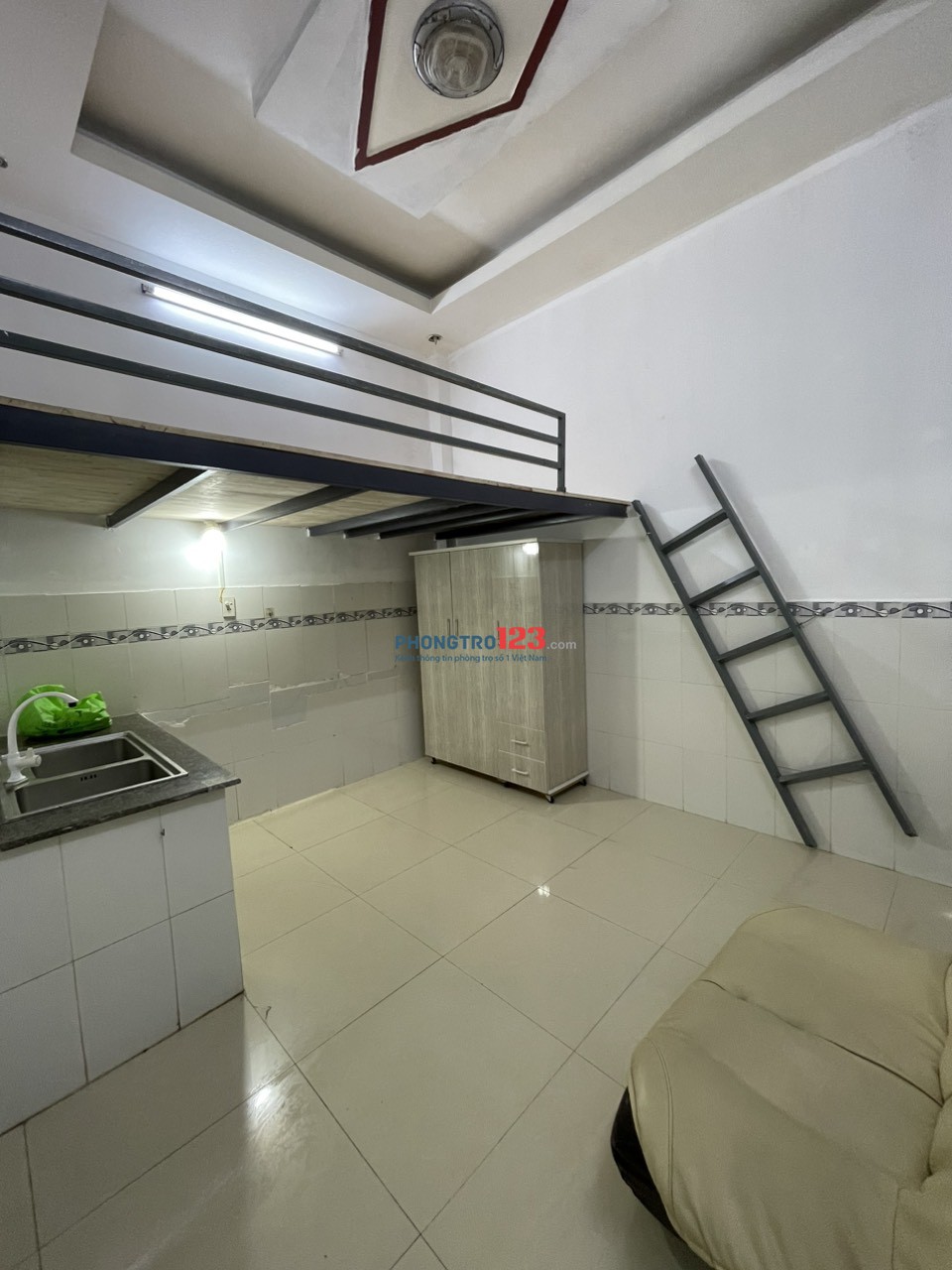 Cho thuê phòng duplex trên đường 3/2, Quận 10