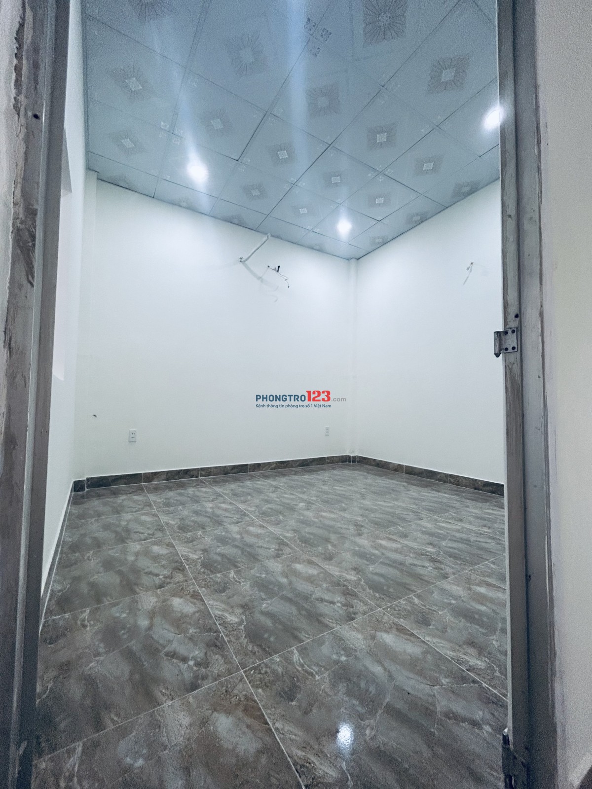Nhà mới xây 3pn sẵn 3 điều hòa hẻm 4m Nguyễn Hữu Cảnh p22 Bình Thạnh