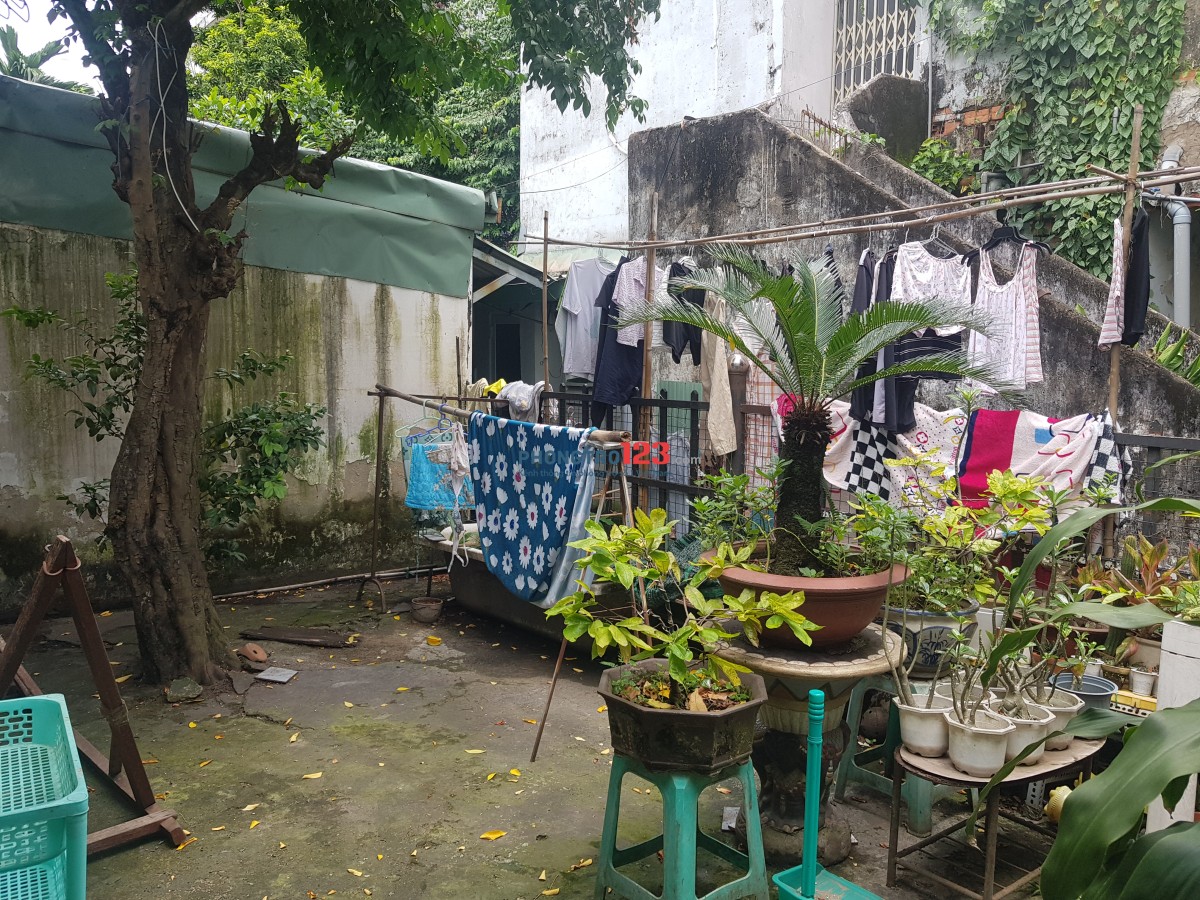 Phòng 45m2 cho 3 người ở Nguyễn Trọng Tuyển, Tân Bình