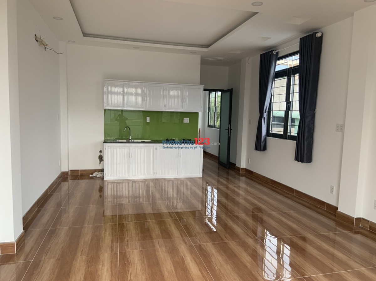 Studio full nội thất có ban công - rộng 50m2