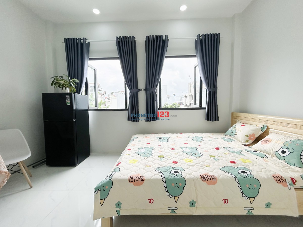 Phòng trọ đối diện AEON Tân Phú có sẵn nội thất, dạng cửa sổ hoặc ban công