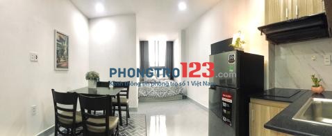 Studio hiện đại, nội thất cao cấp ở Bình Thạnh