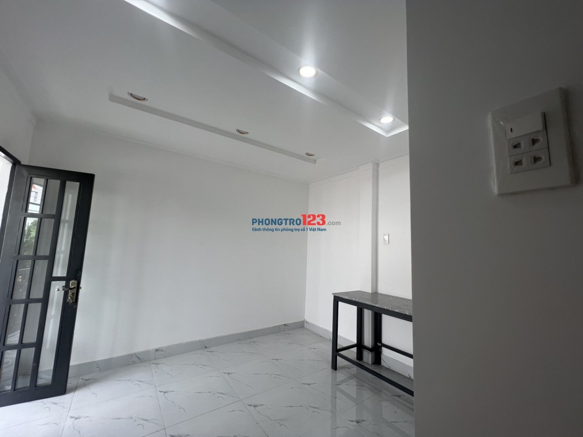 Còn duy nhất 1 phòng trống 35m2 cho thuê tại đường 11, Linh Xuân, gần Đại học Ngân Hàng, Kinh Tế Luật, ĐHQG