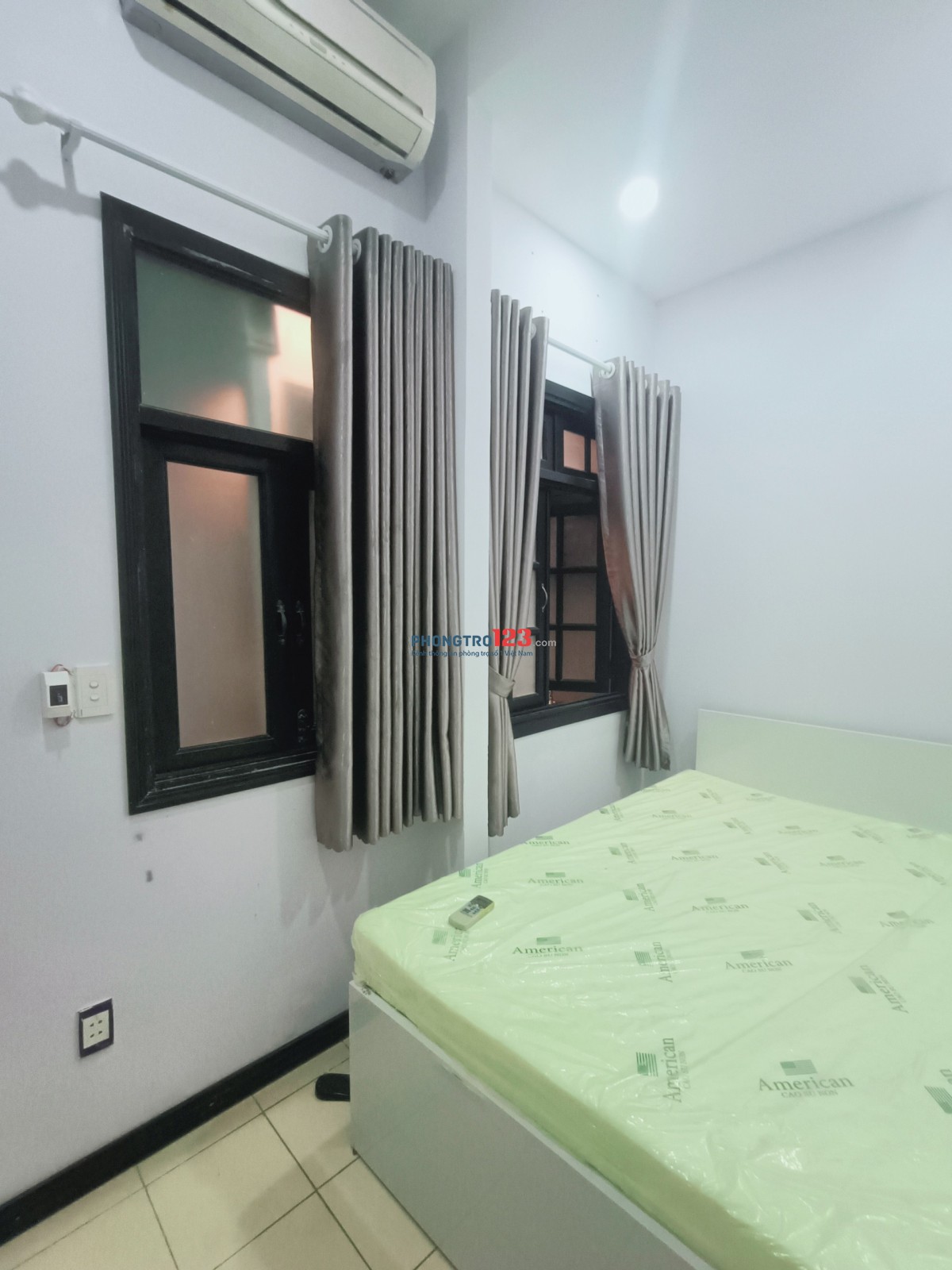 studio 25m2, tách bếp, nhiều cửa sổ