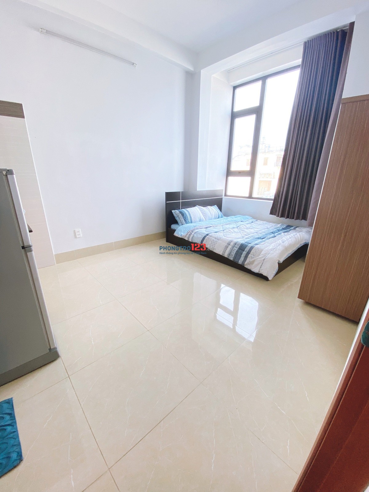 Căn hộ ngay Ngã Tư Bảy Hiền kế bên chợ Tân Bình full nội thất Bancon rộng 