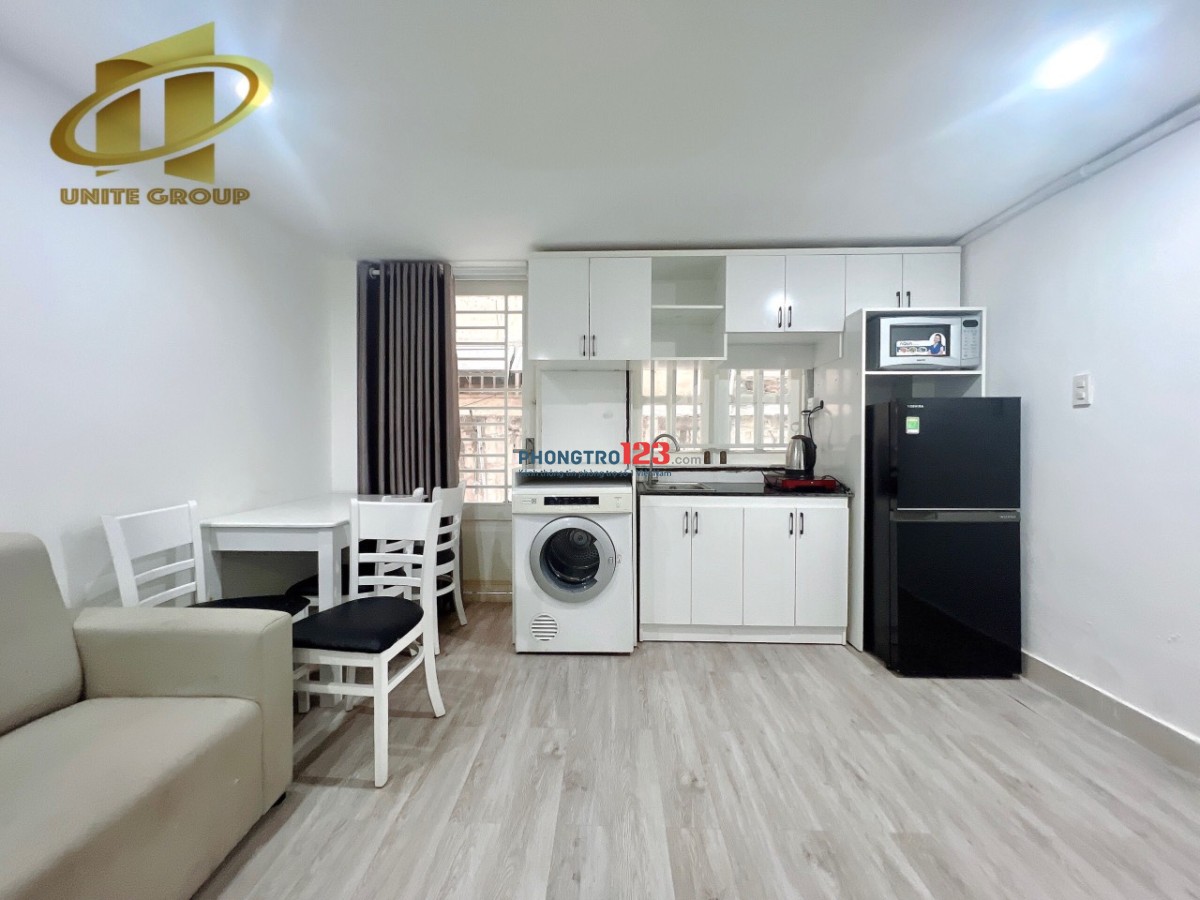 2PN_BANCONG_FULL NT ngay mặt tiền Võ Thị Sáu,Q3