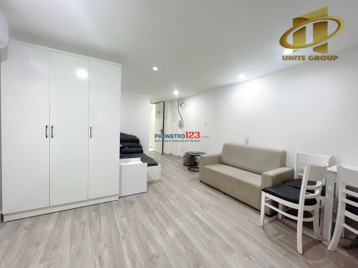 2PN_BANCONG_FULL NT ngay mặt tiền Võ Thị Sáu,Q3