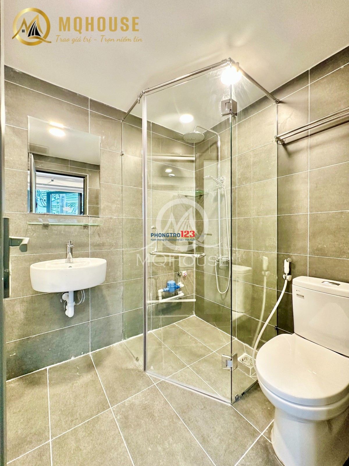 CHDV 45m2 sang trọng luxury cửa sổ máy giặt