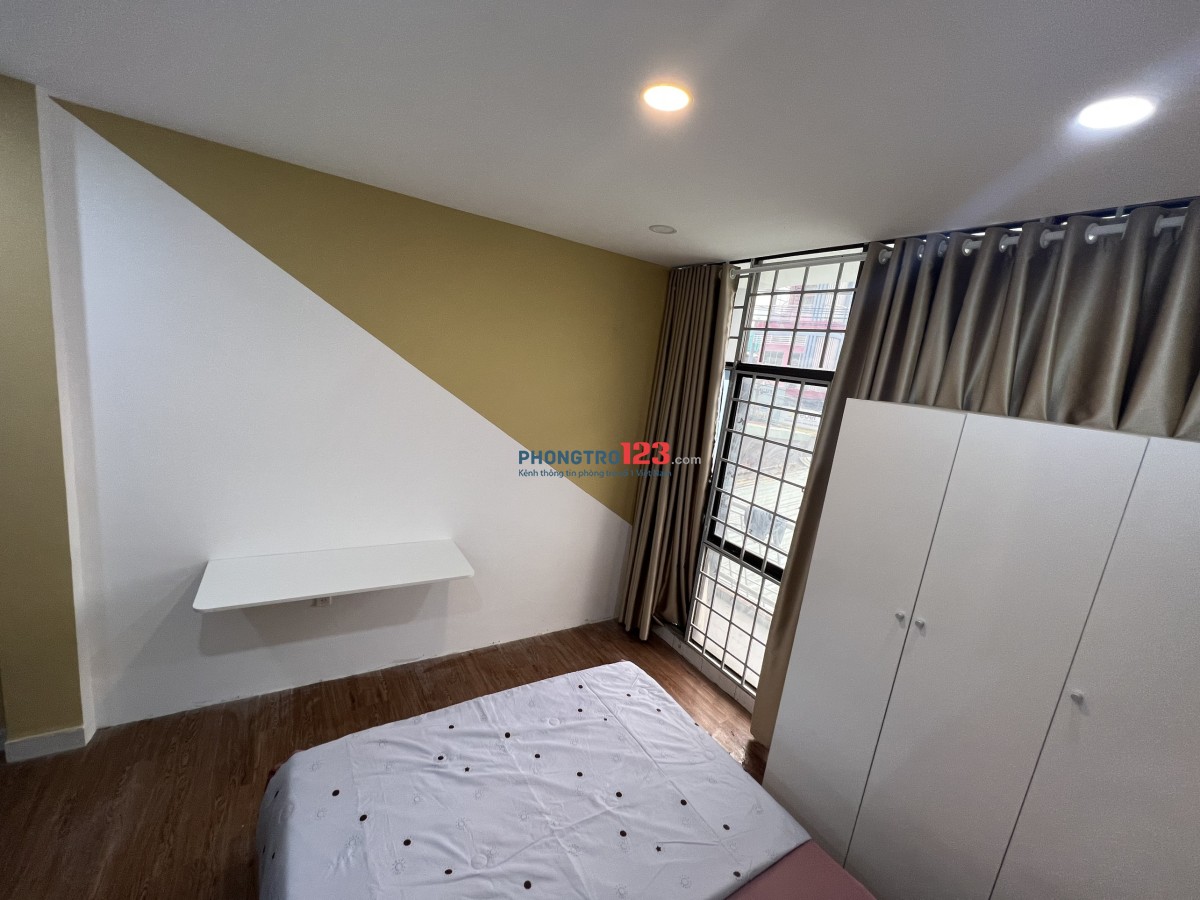 Mới Xây Xong, phòng 100% mới đẹp, Âu Cơ sát đường Trường Chinh, CH