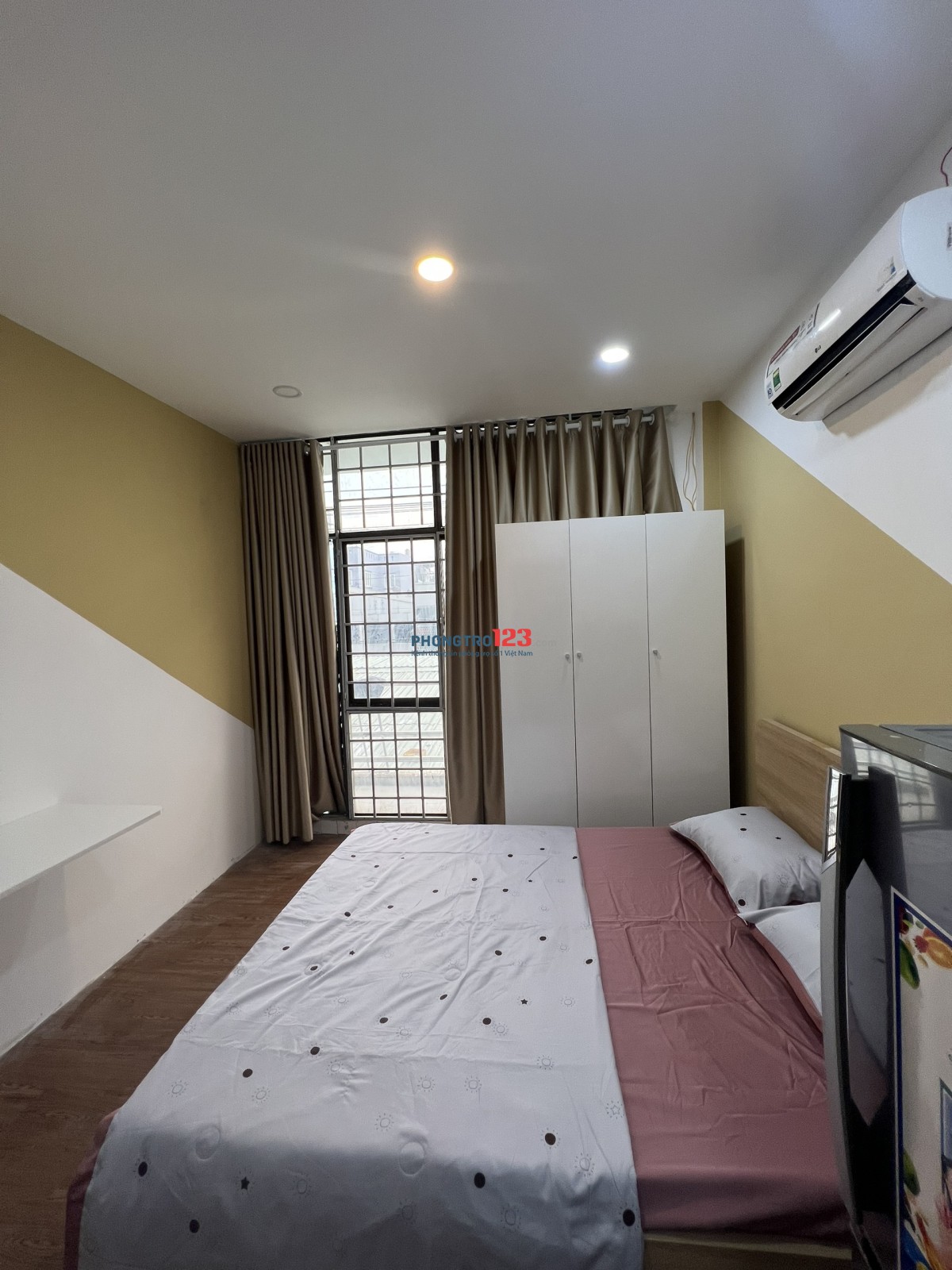 Mới Xây Xong, phòng 100% mới đẹp, Âu Cơ sát đường Trường Chinh, CH