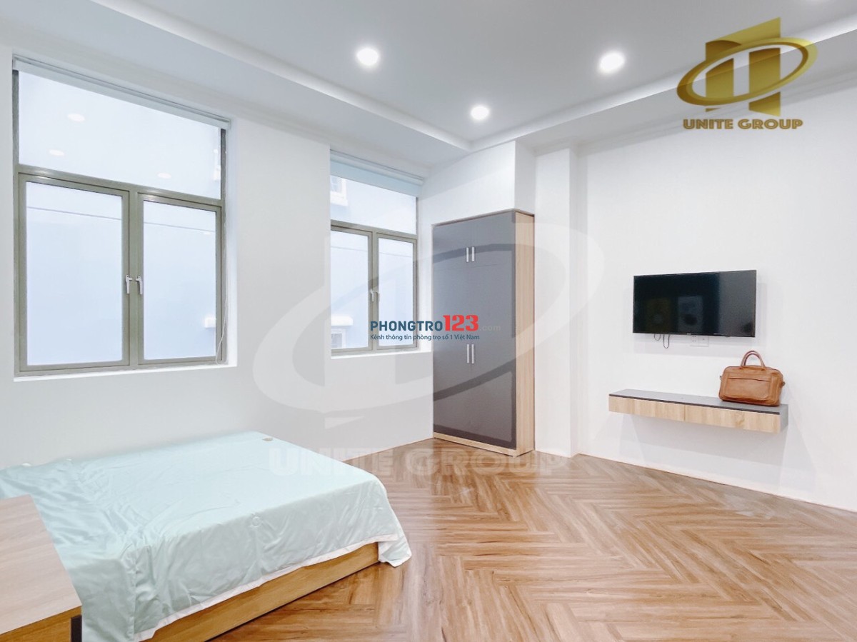 Căn hộ đầy đủ nội thất MỚI XÂY có cửa sổ ngay KCX Tân Thuận, Vincom, GO! BigC