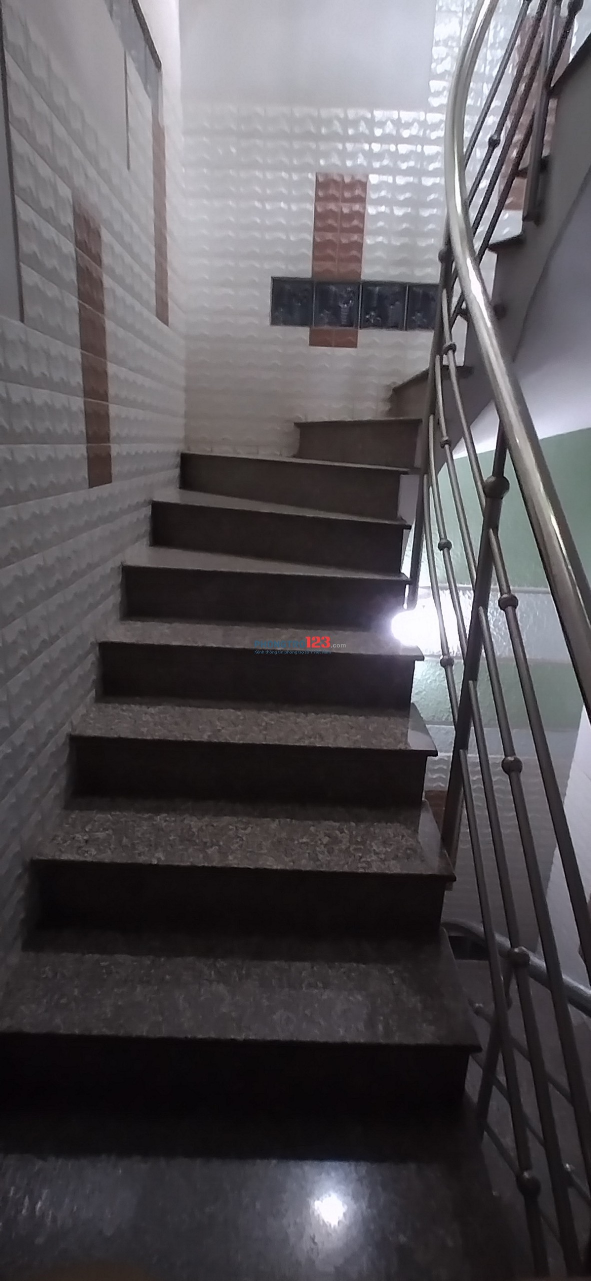 PHÒNG TRỌ CHO THUÊ 15m2 ĐƯỜNG PHAN XÍCH LONG . P2 Q . PHÚ NHUẬN