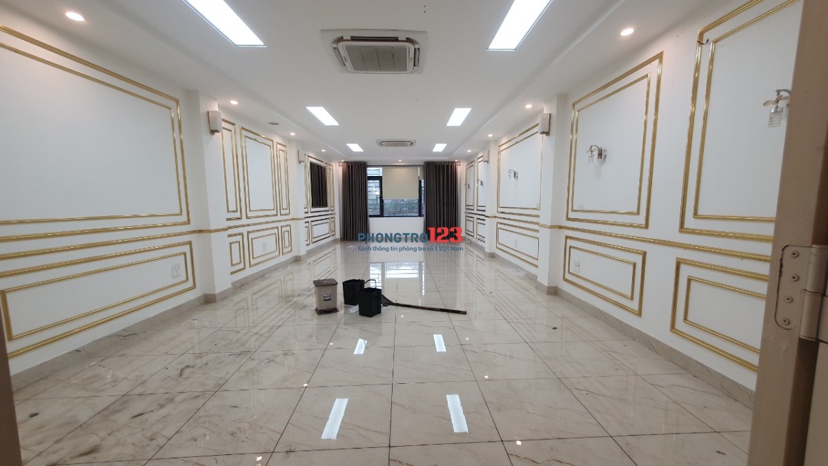 Tòa nhà 7 tầng sàn 115m2 - 425 mặt phố Nguyễn Khang cho thuê MB&VP