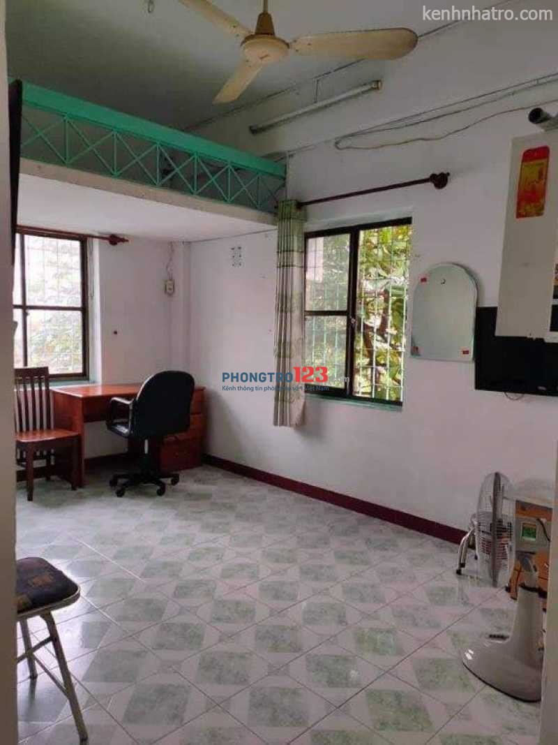 Cho thuê căn hộ 25m2 tại c/cư Nguyễn Đình Chiểu, Q.1