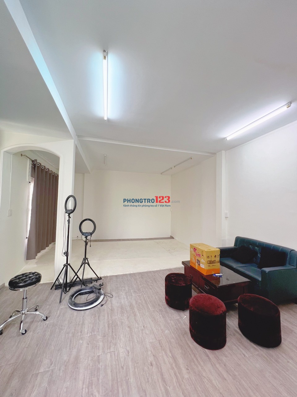 Cho thuê phòng 45m2, có WC riêng, Hoàng Hoa Thám, Tân Bình, giá thuê chỉ 3,5tr/tháng