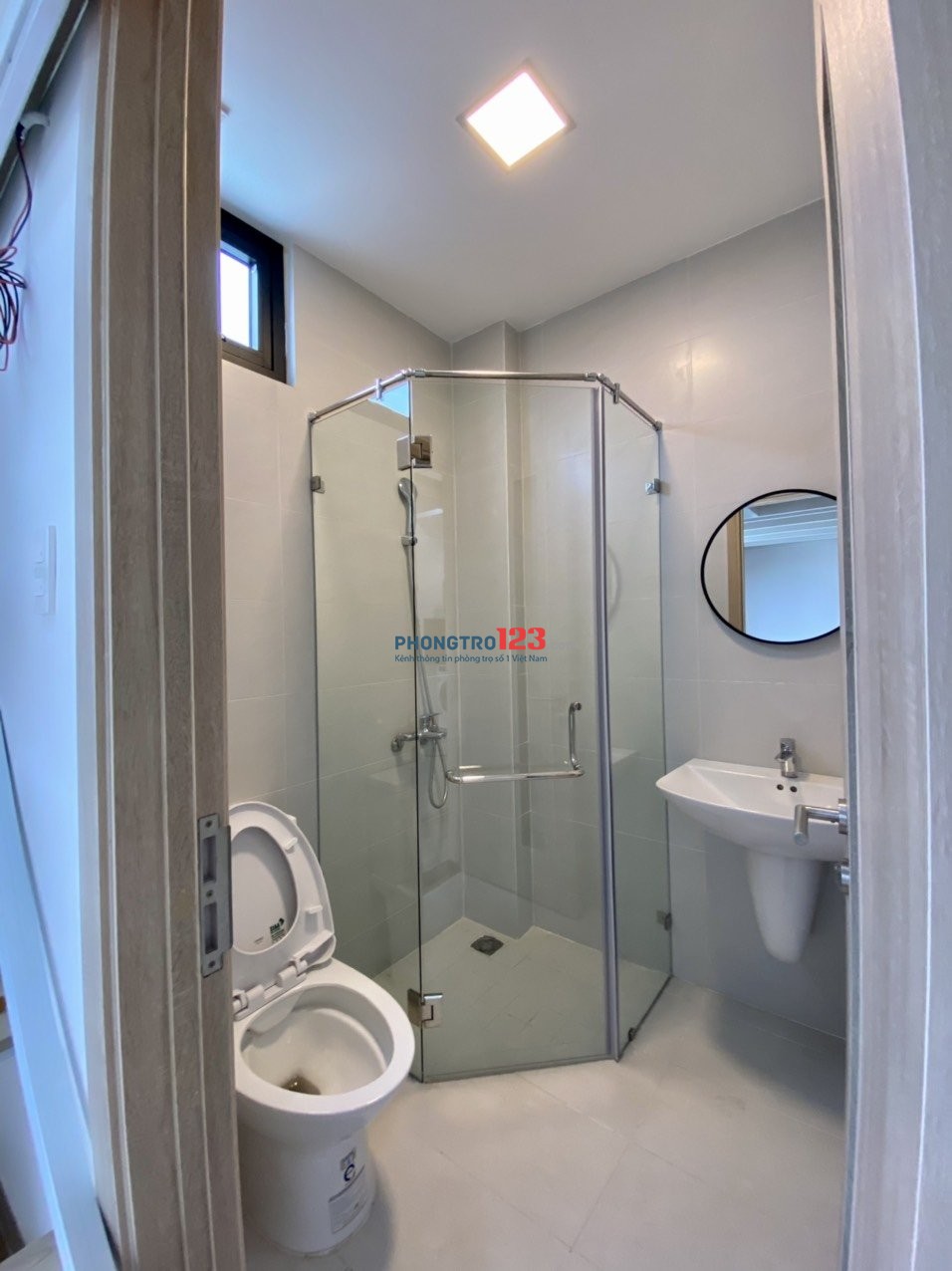 Duplex full nội thất, cách ngã tư Thủ Đức tầm 5p, gần ĐH UFM, CĐ Công Thương, CĐKTĐN, Sư phạm Kỹ thuật