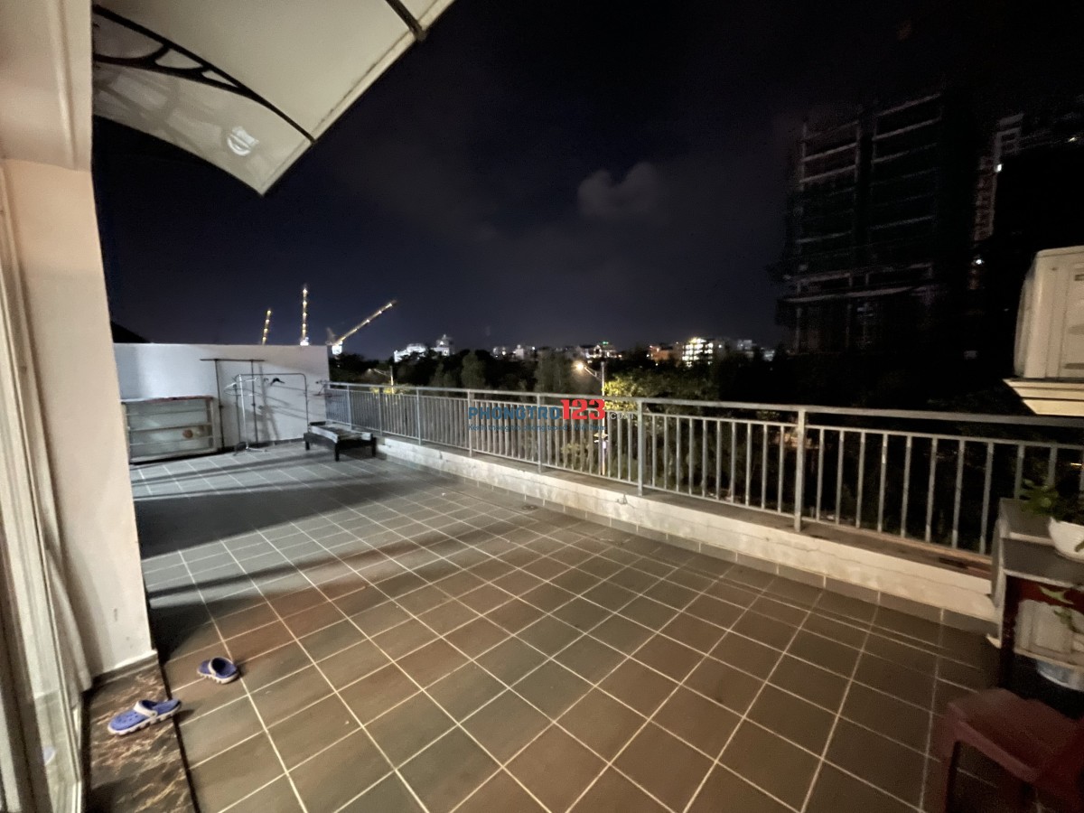 Share 1 phòng Master có Ban công trong căn CC 3PN Q7 The Park Residence | Full tiện ích