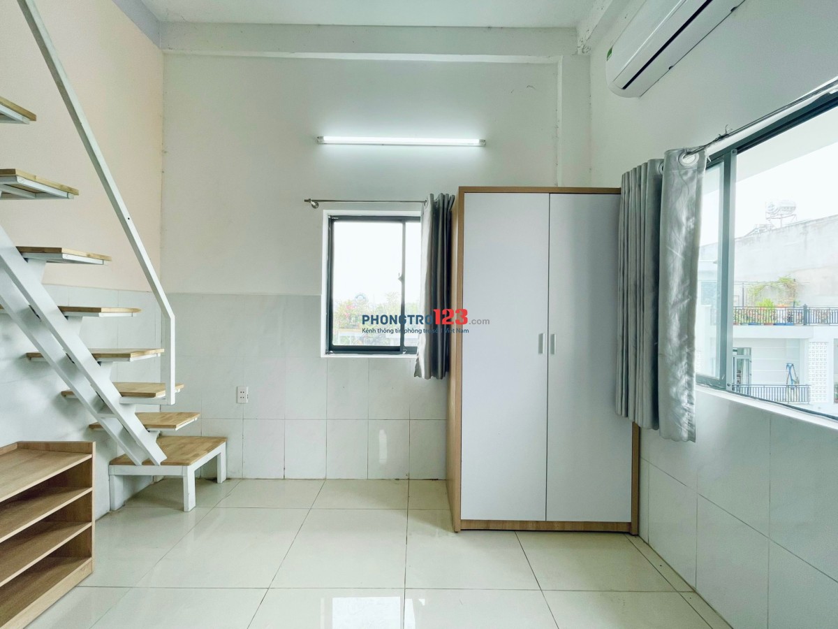 Duplex có cửa sổ nội thất cơ bản xinh iu ngay Công Thương