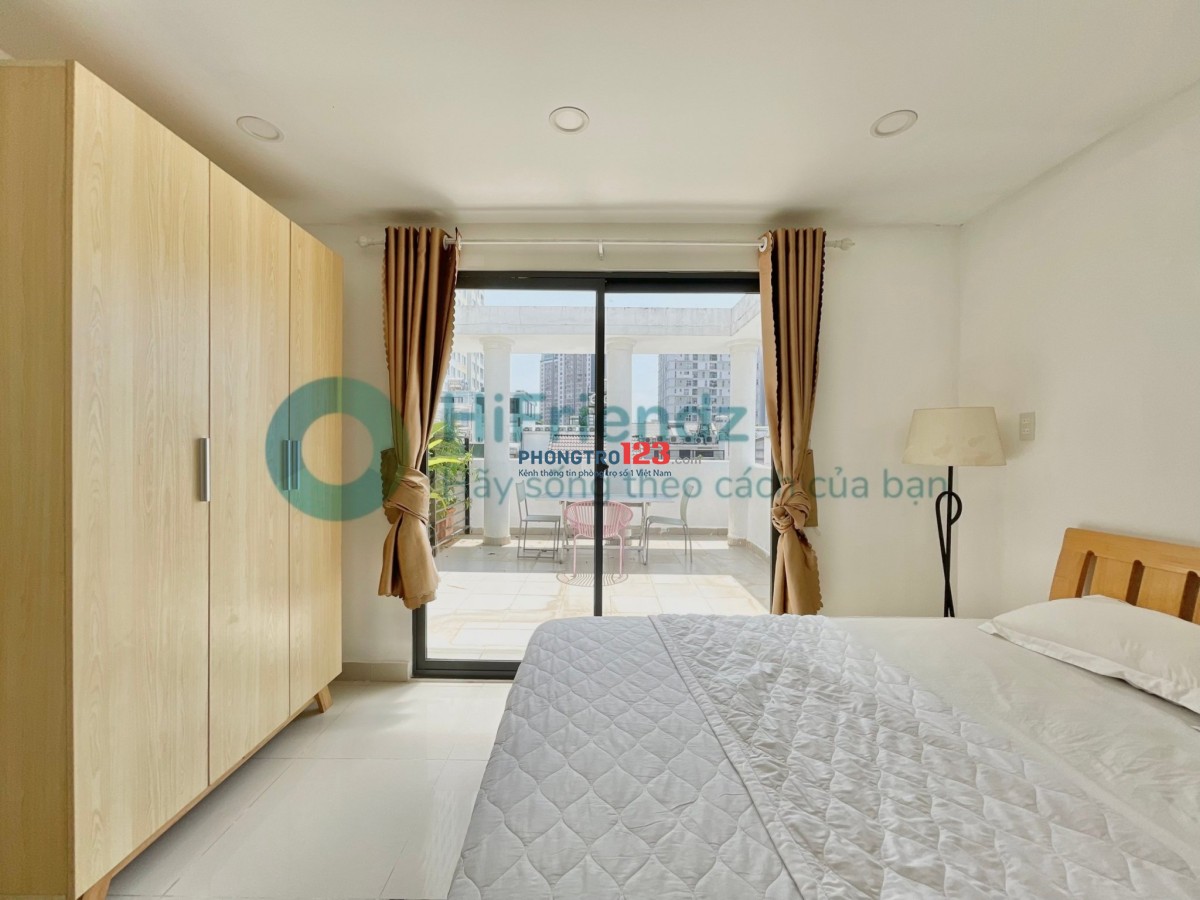 Quận 2 - PenThouse 1Pn Thảo Điền, ban Công siêu lớn - có máy Giặt riêng