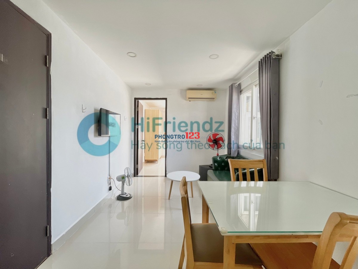 Quận 2 - PenThouse 1Pn Thảo Điền, ban Công siêu lớn - có máy Giặt riêng