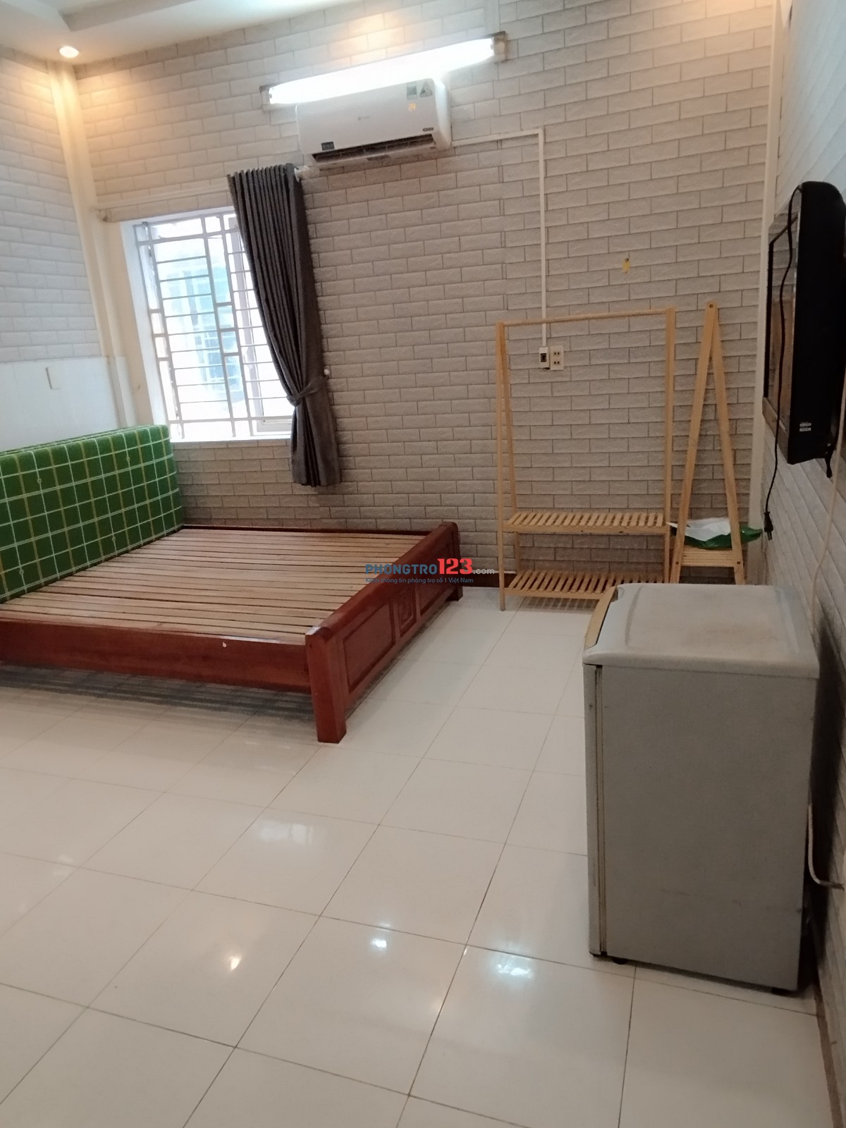 Phòng máy lạnh nội thất cơ bản. Có hỗ trợ cọc. Trần Thị Nơi. P4. Q8