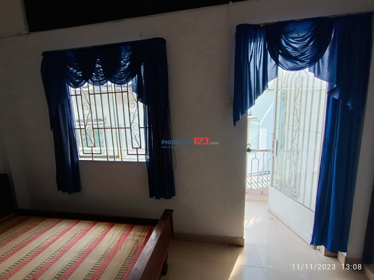 2 Phòng trọ 25m vuông, Đầy đủ tiện nghi, Quận 3 gần Trung Tâm