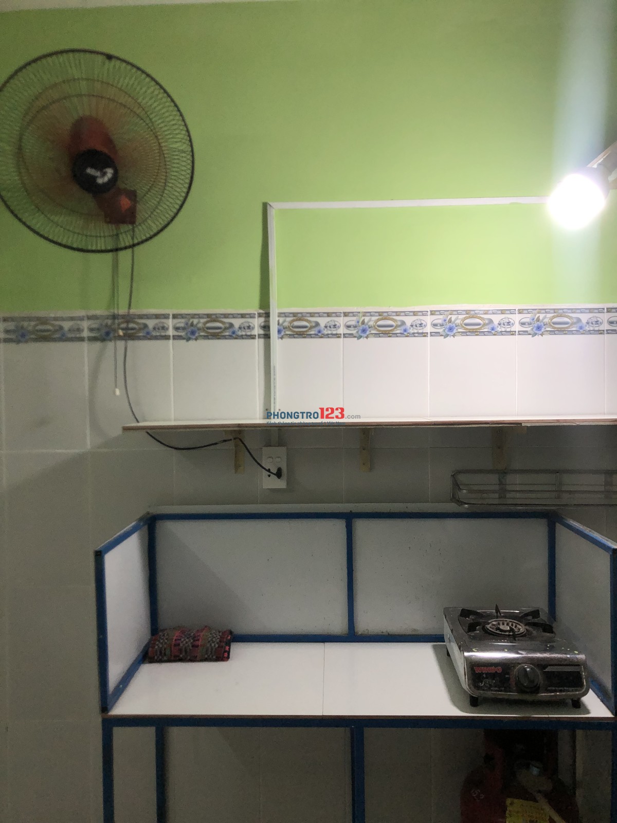Phòng Trọ Nữ ( gần đại học Văn Lang ) máy lạnh đầy đủ.