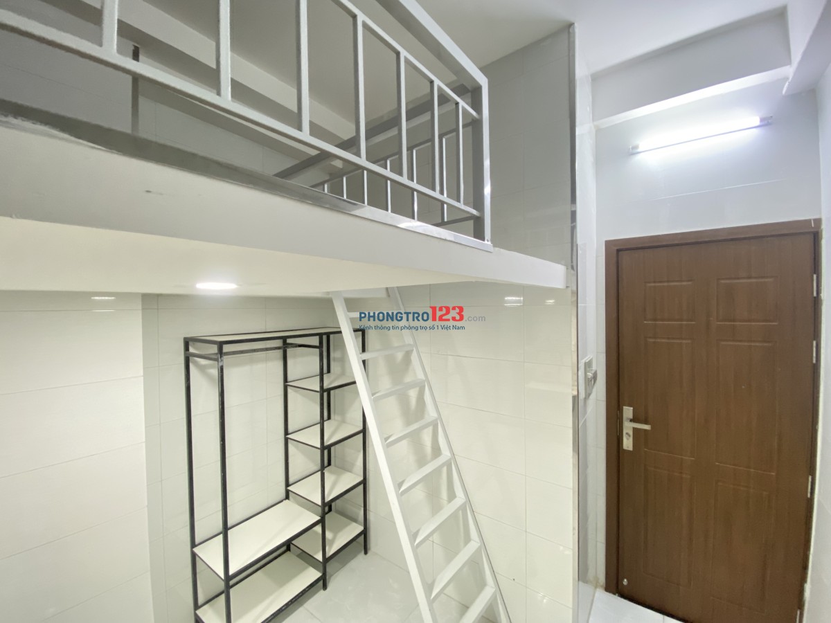 Duplex tiện nghi full nội thất 30m2 nằm trên ngay Chợ Bà - Bình Thạnh