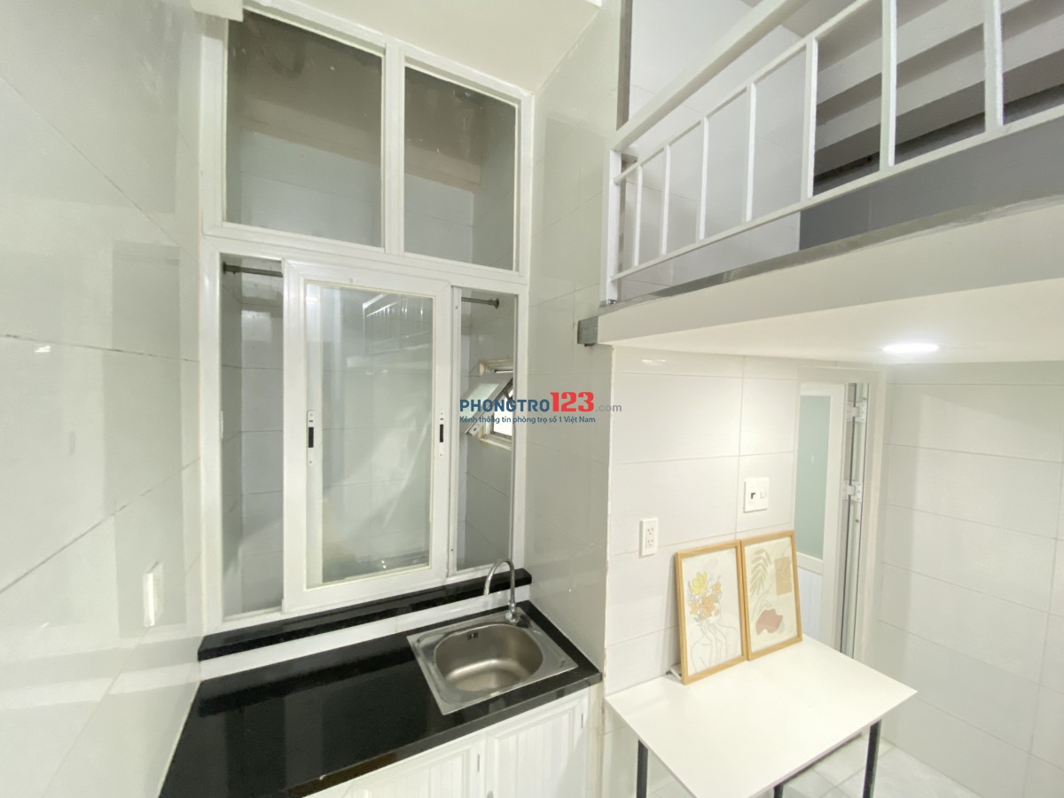 Duplex tiện nghi full nội thất 30m2 nằm trên ngay Chợ Bà - Bình Thạnh