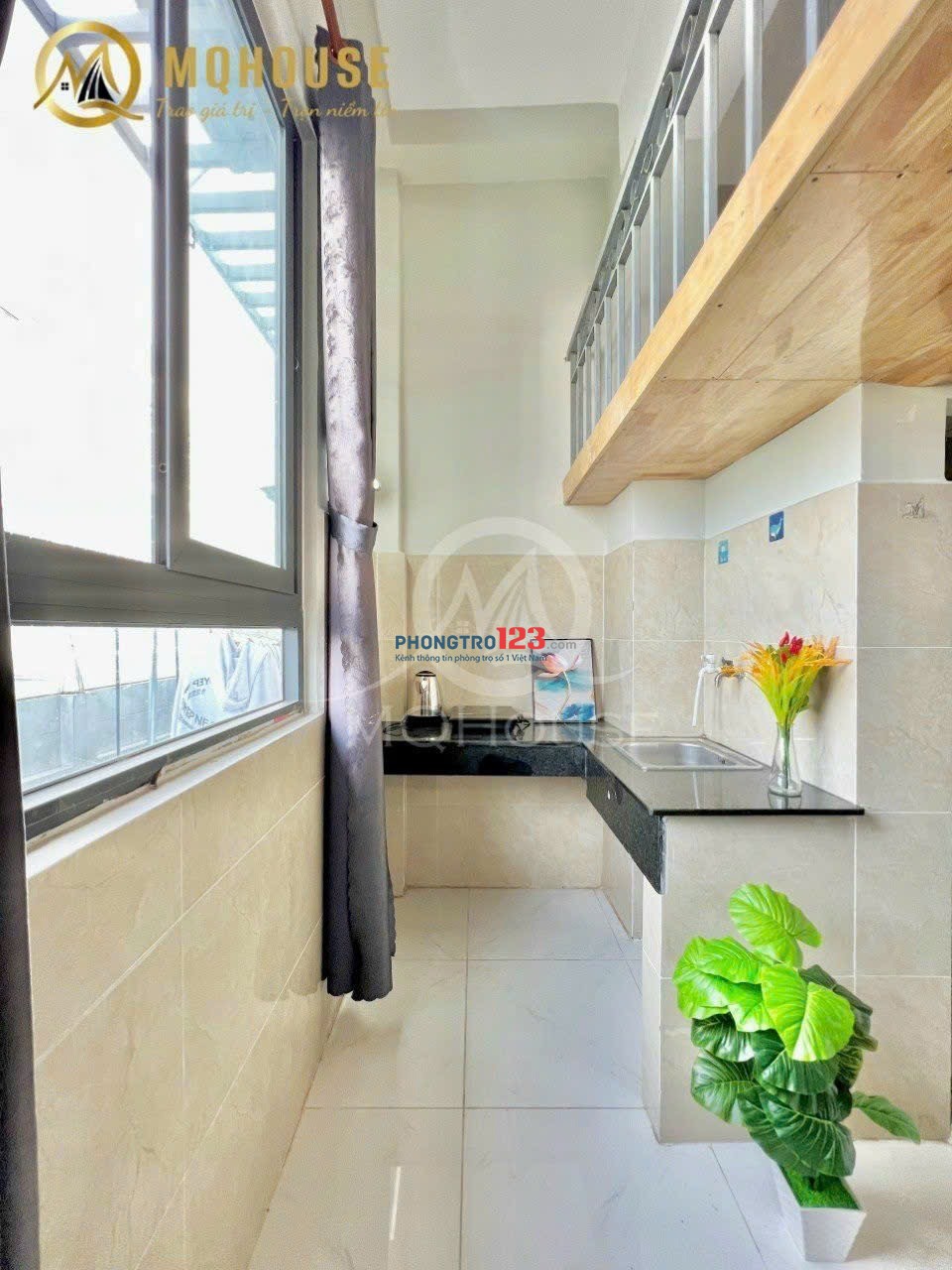 Cho thuê căn hộ Duplex Ban công cửa sổ lớn, View Đẹp Gần vòng xoay Lê Đại Hành