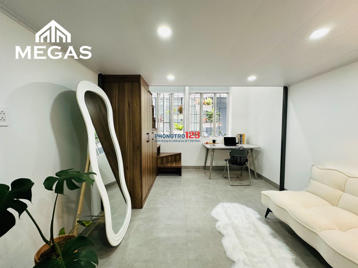 Chung Cư Duplex Cao Cấp Ban Công - View Kính Full Nội Thất - 45m2 - Lý Thường Kiệt - Ngã Tư Bảy Hiền - Chợ Tân Bình