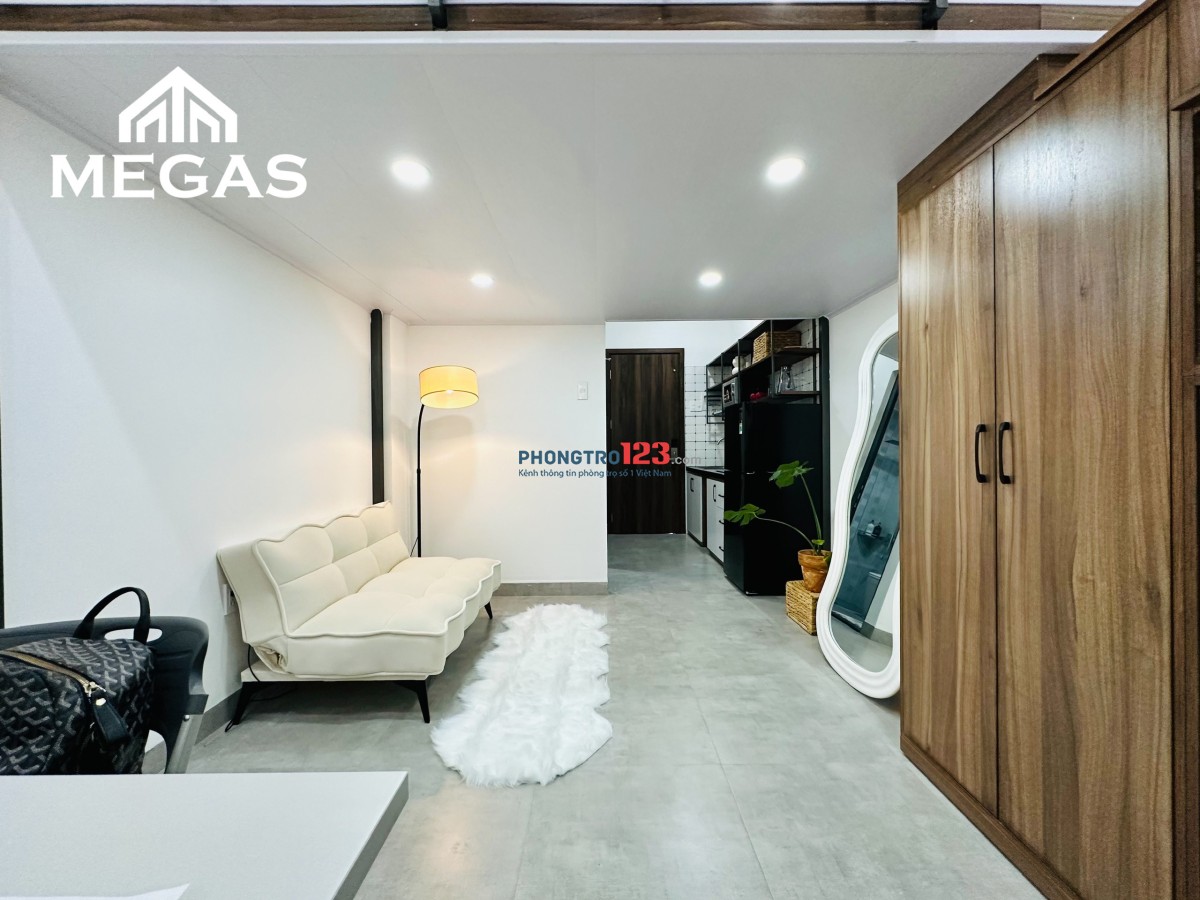 Chung Cư Duplex Cao Cấp Ban Công - View Kính Full Nội Thất - 45m2 - Lý Thường Kiệt - Ngã Tư Bảy Hiền - Chợ Tân Bình