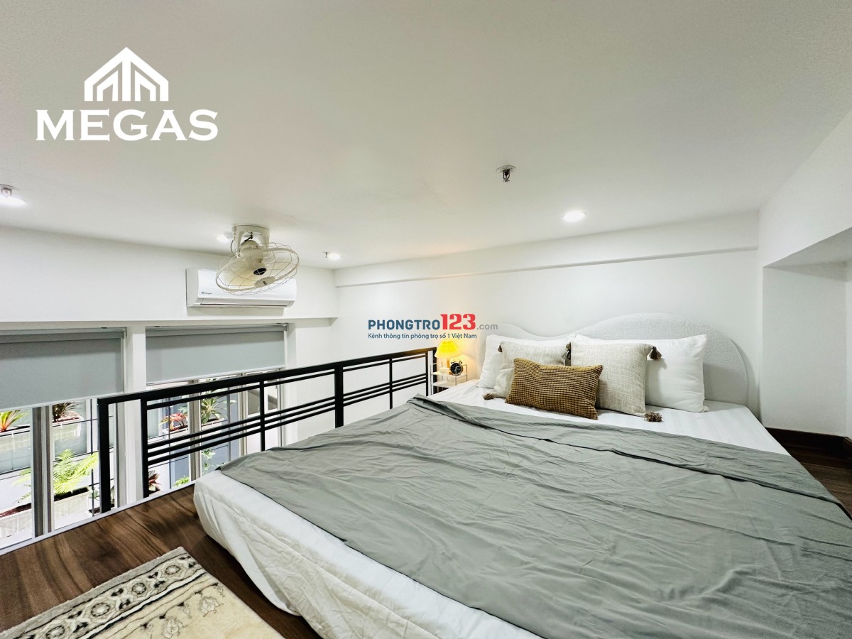 Chung Cư Duplex Cao Cấp Ban Công - View Kính Full Nội Thất - 45m2 - Lý Thường Kiệt - Ngã Tư Bảy Hiền - Chợ Tân Bình